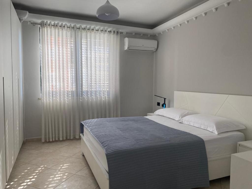 Laureta Central Apartment Tirana Zewnętrze zdjęcie