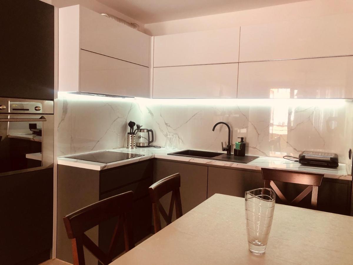 Laureta Central Apartment Tirana Zewnętrze zdjęcie